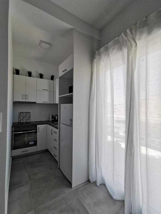 Ikarus Appartement Athene Buitenkant foto